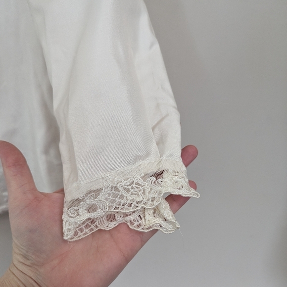 Vintage Victorian Revival Satin Embroidery Bib Collar Top Cottagecore - Picture 7 of 12